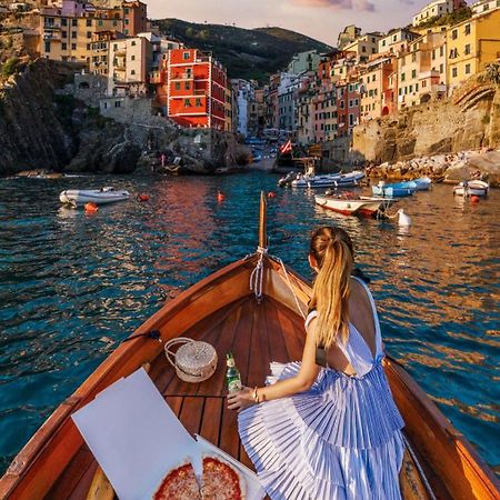 Mari - Between Land And Sea Riomaggiore Bagian luar foto